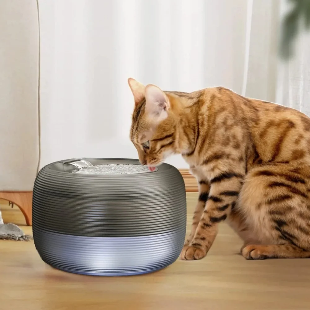 FEELNEEDY 2.5L Pet Water Fountain for Cats and Dogs